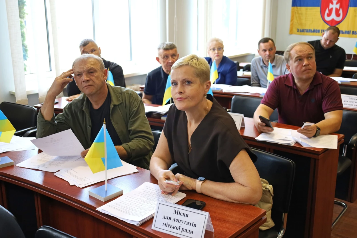 У Жмеринці придбають спецавтомобіль для ЦРЛ та модернізують харчоблок Мартинівського ліцею: 79 сесія