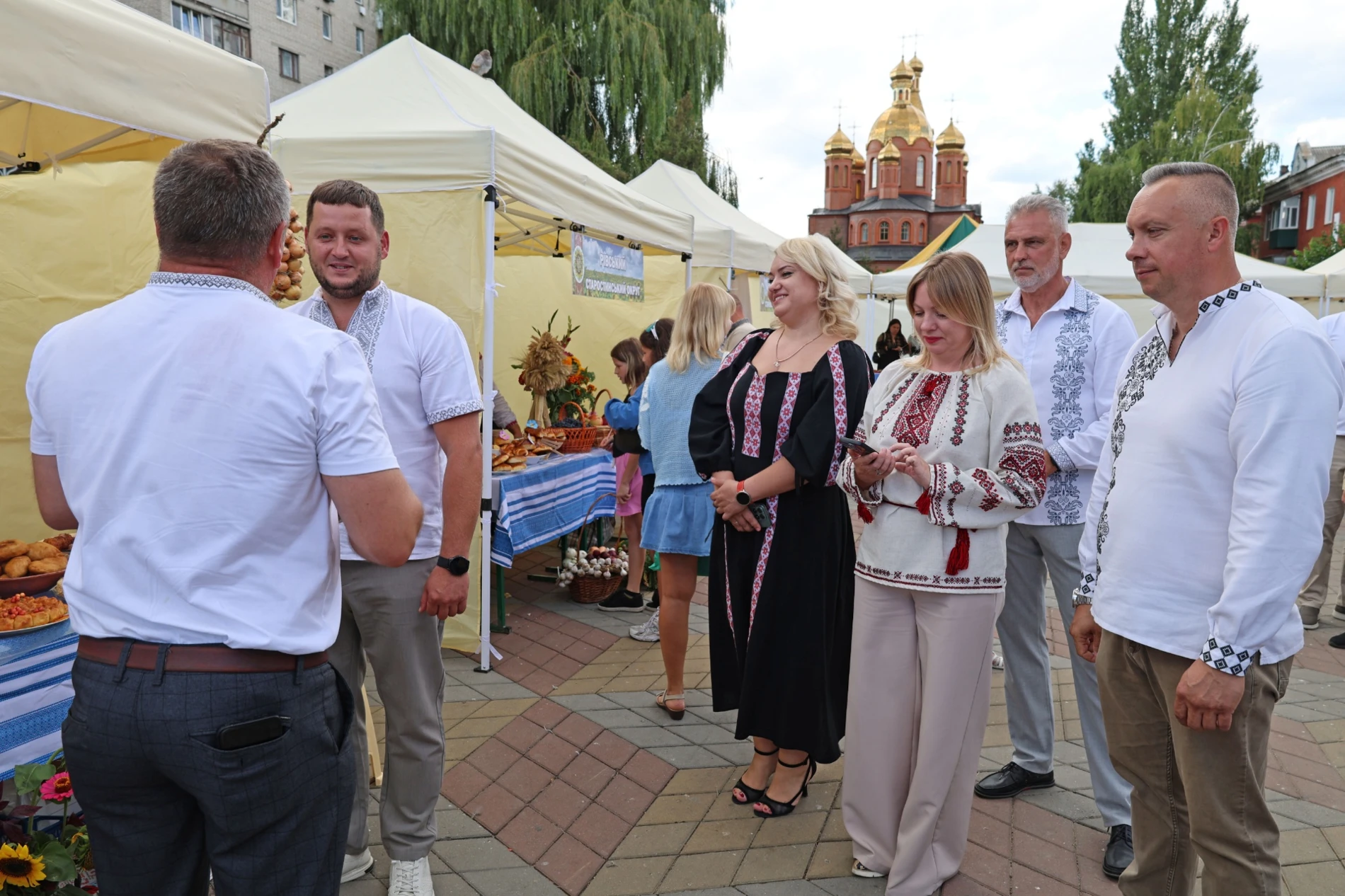 50-метровий синьо-жовтий прапор розгорнули у Жмеринці на День Незалежності України