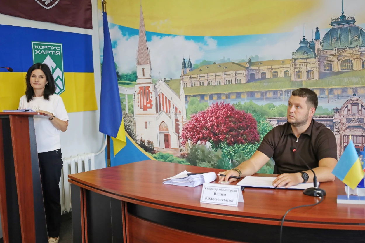 Бюджет, освіта, дороги та підтримка жителів: пів сотні питань розглянули у Жмеринці на 78 сесії