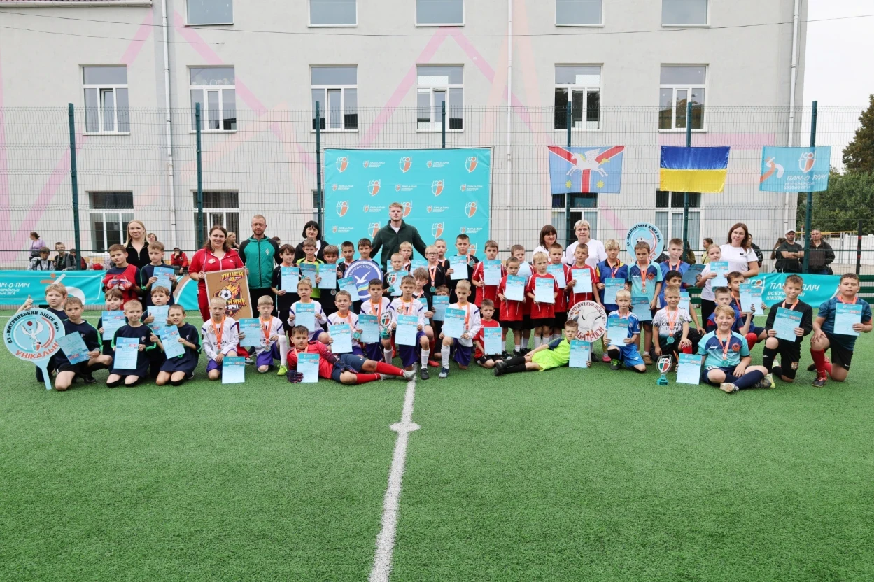 У Жмеринці стартував новий сезон «Пліч-о-пліч»: феєрична перемога футболістів ліцею №2