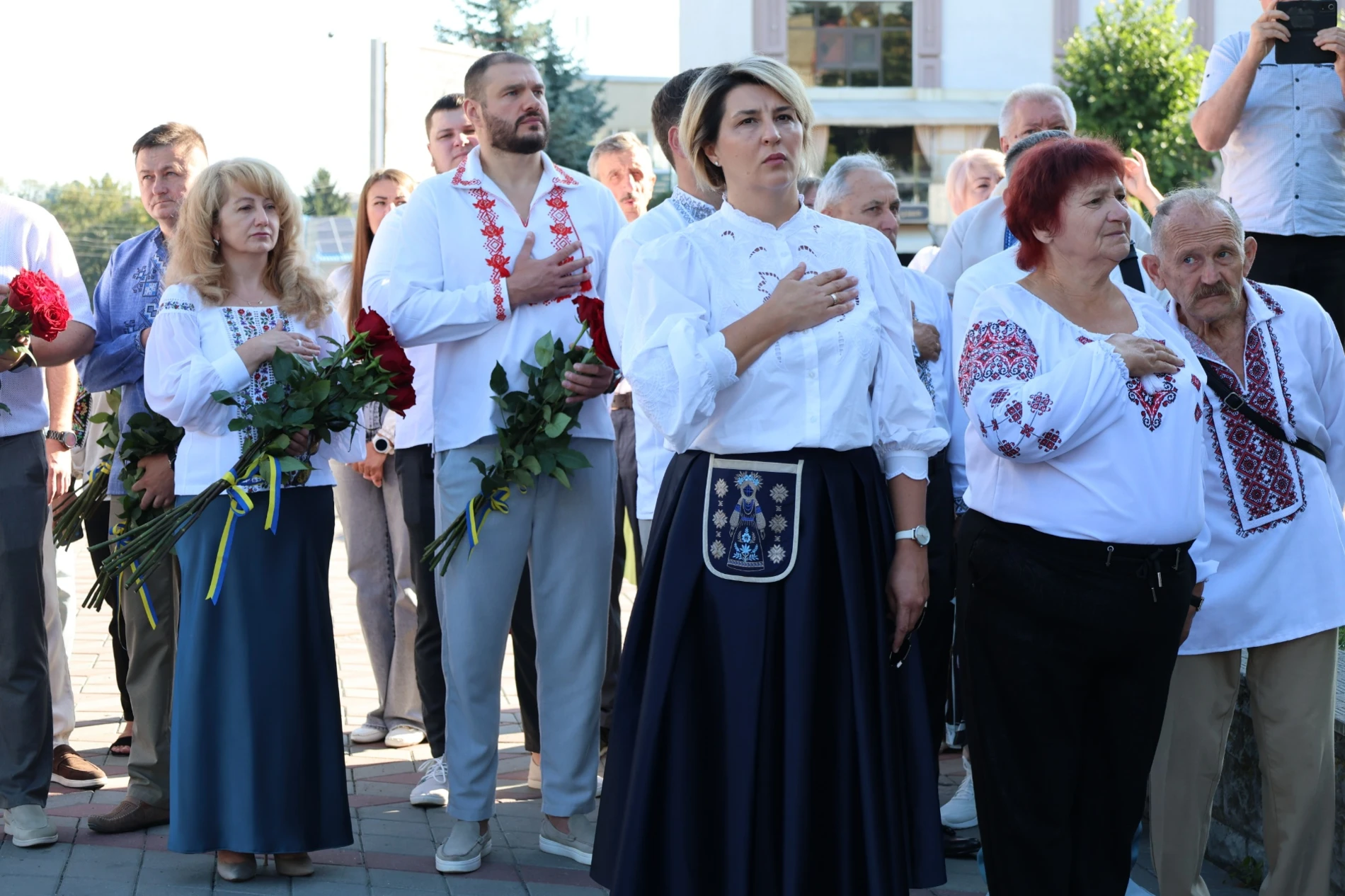 50-метровий синьо-жовтий прапор розгорнули у Жмеринці на День Незалежності України