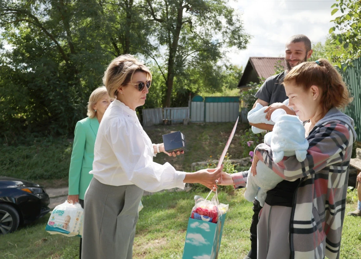 У Жмеринській громаді стало на двох маленьких жителів більше: сім'я з Біликівців виховуватиме двійню