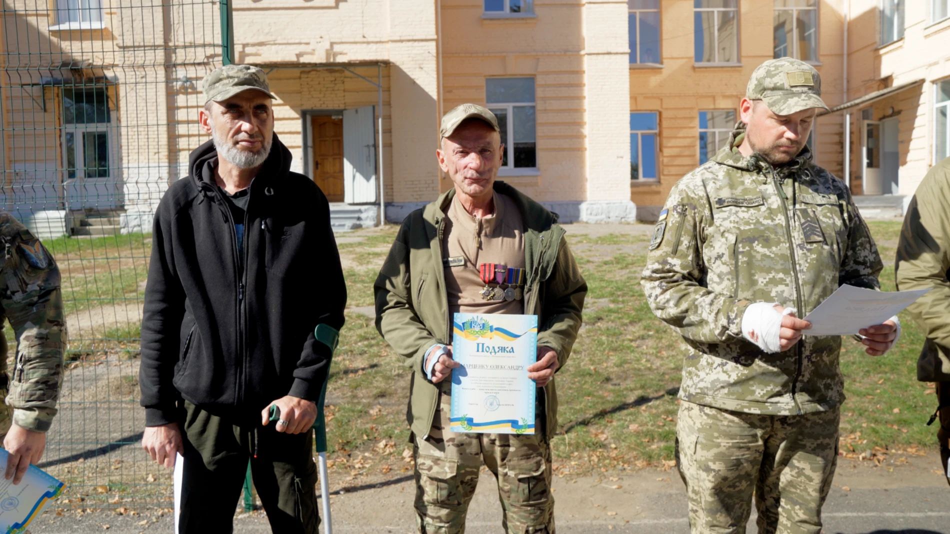 Від ветеранів - до молоді: у Жмеринському ліцеї №1 молодь опановувала навички захисту України
