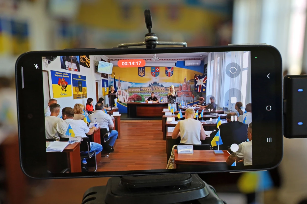 Бюджет, освіта, дороги та підтримка жителів: пів сотні питань розглянули у Жмеринці на 78 сесії