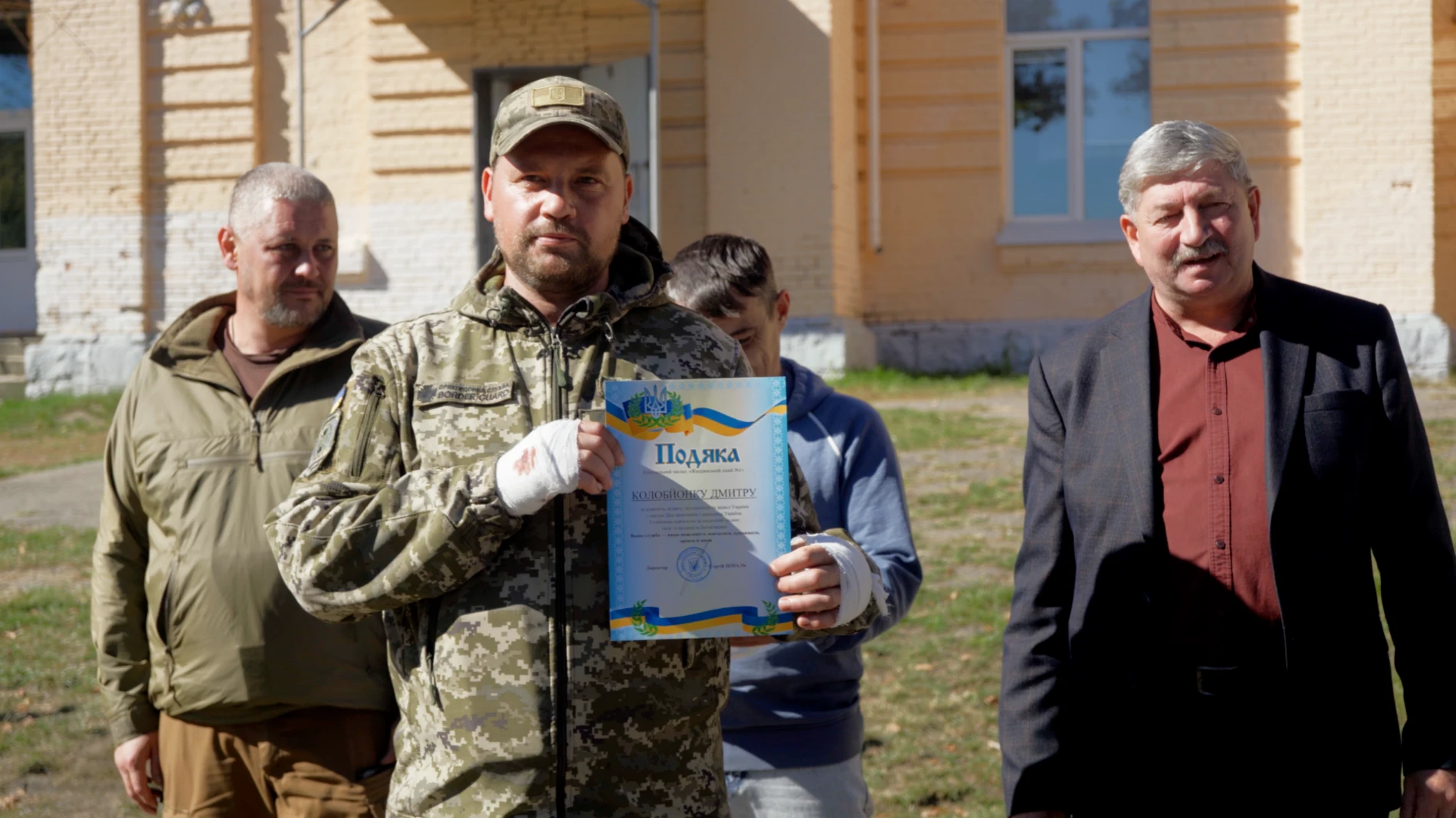 Від ветеранів - до молоді: у Жмеринському ліцеї №1 молодь опановувала навички захисту України