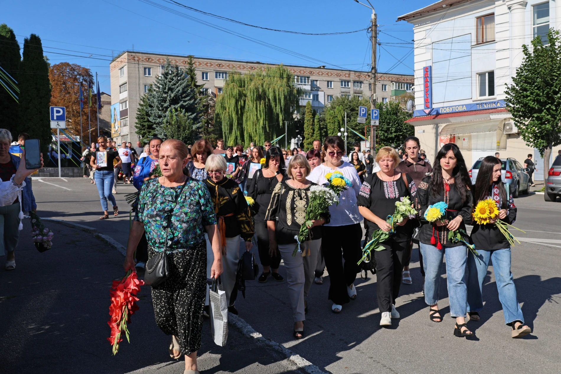 50-метровий синьо-жовтий прапор розгорнули у Жмеринці на День Незалежності України