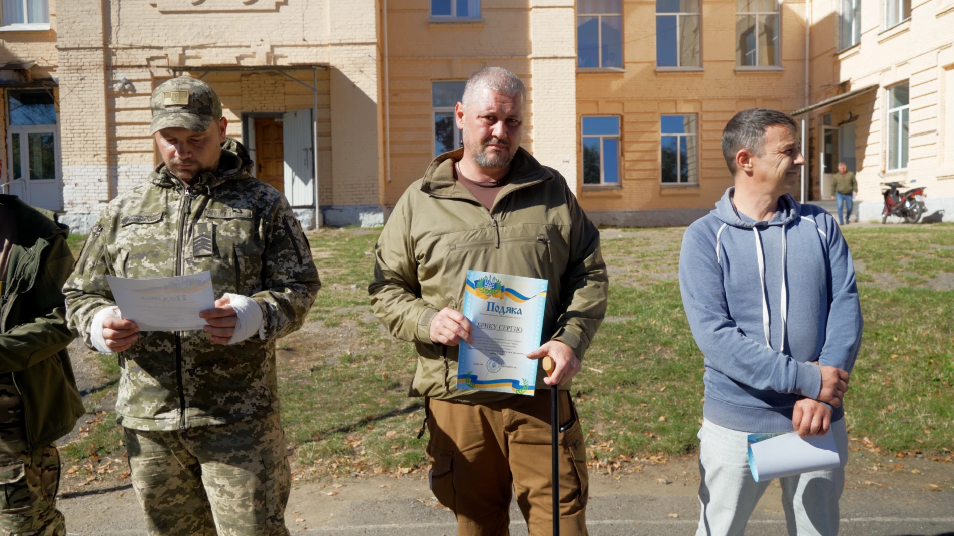 Від ветеранів - до молоді: у Жмеринському ліцеї №1 молодь опановувала навички захисту України