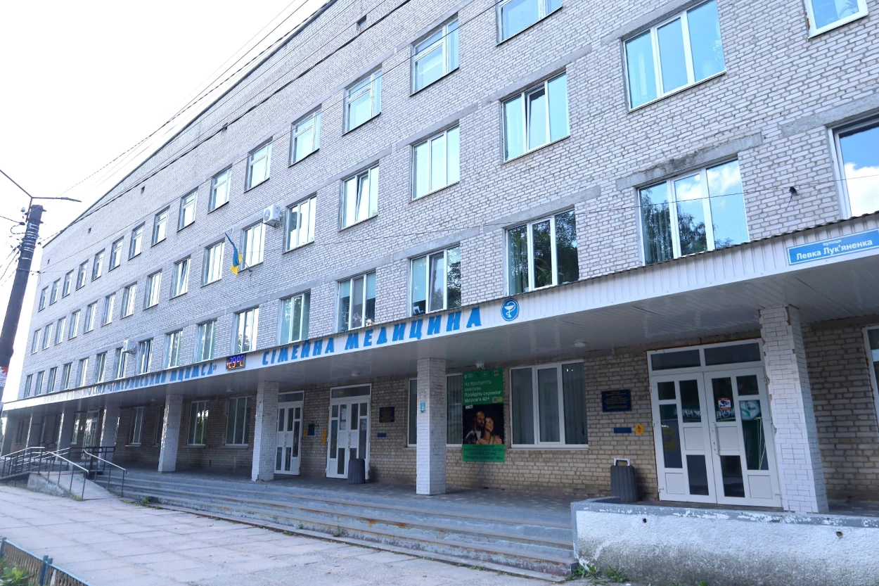 Олександр Султанов йде з посади директора Жмеринського Центру ПМСД: відеозвернення