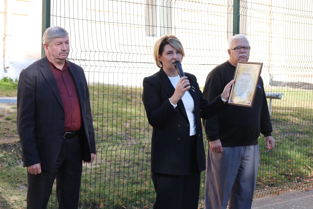 Від ветеранів - до молоді: у Жмеринському ліцеї №1 молодь опановувала навички захисту України