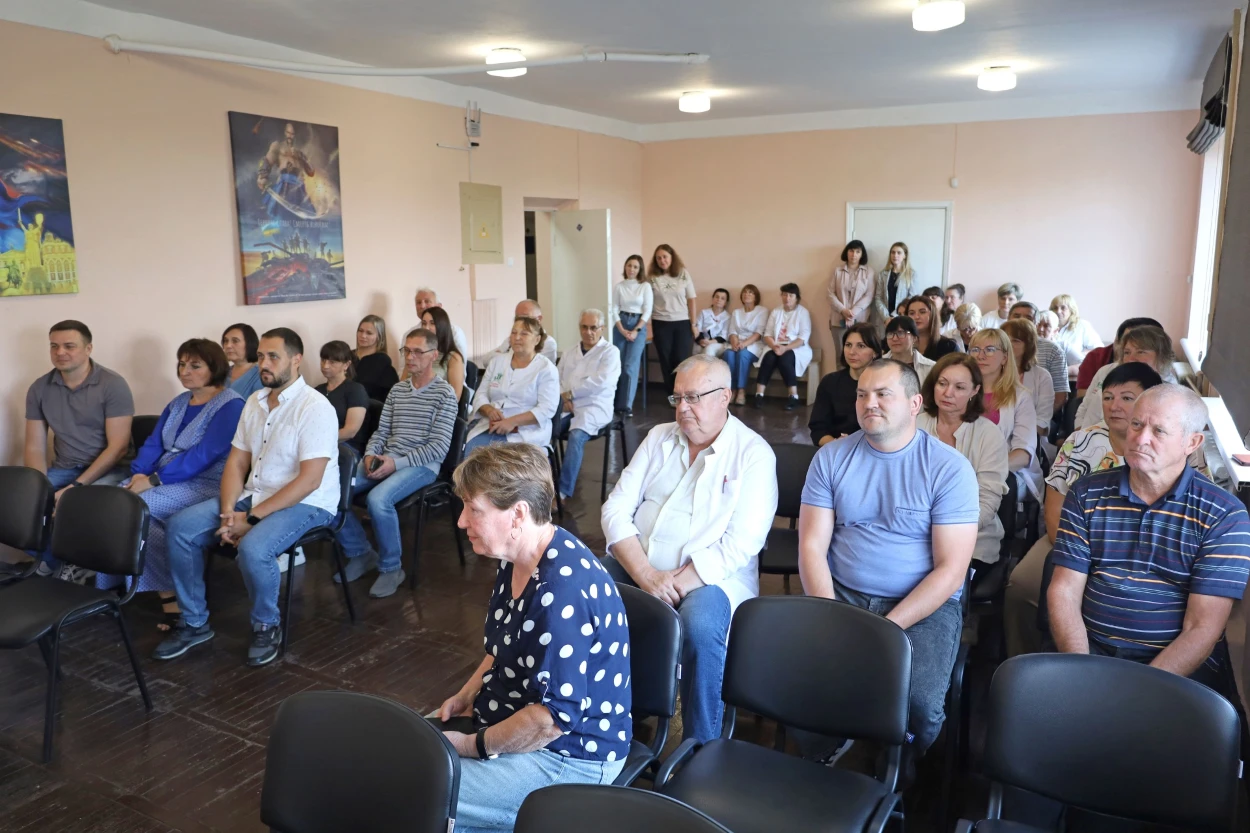 Олександр Султанов йде з посади директора Жмеринського Центру ПМСД: відеозвернення