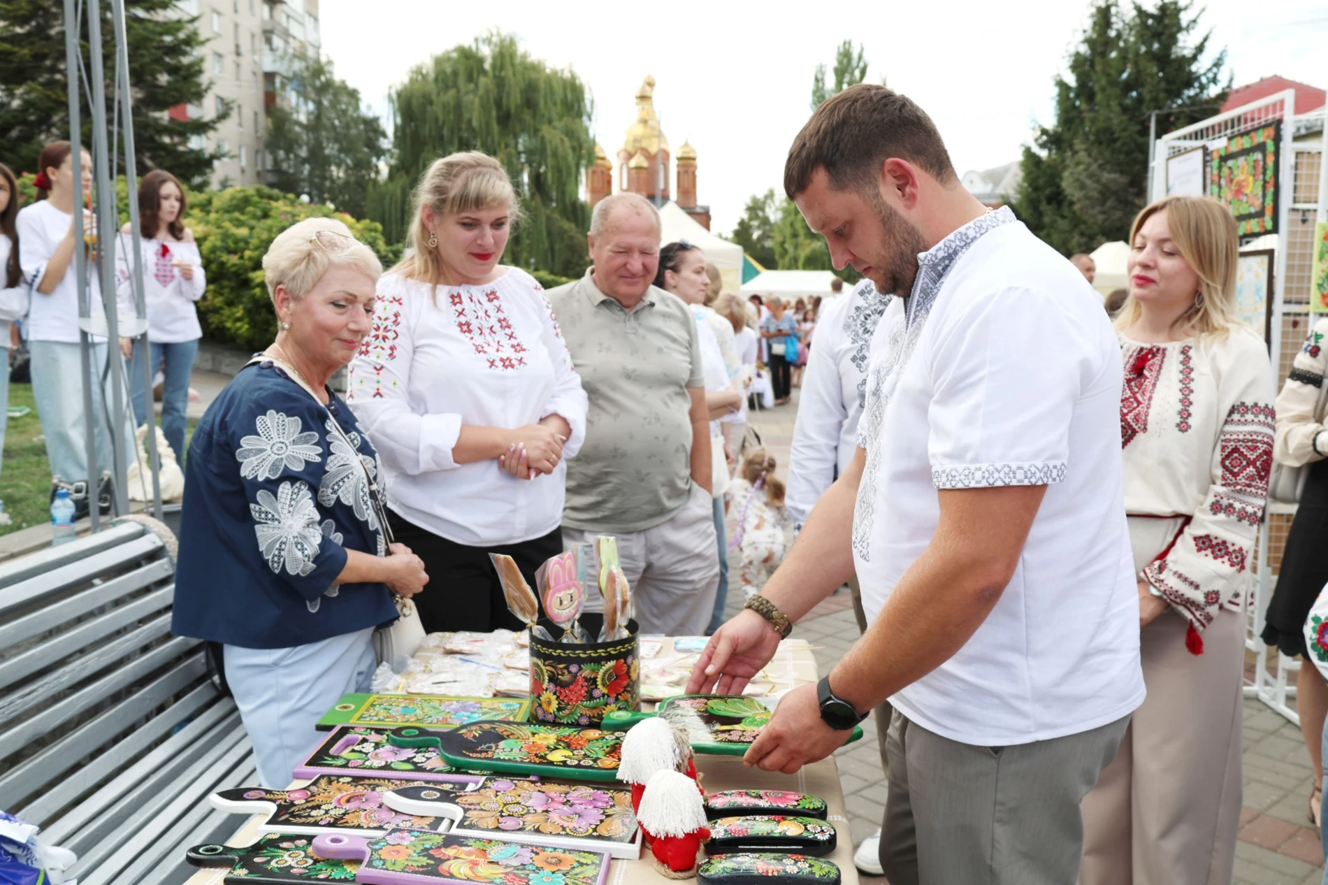 50-метровий синьо-жовтий прапор розгорнули у Жмеринці на День Незалежності України