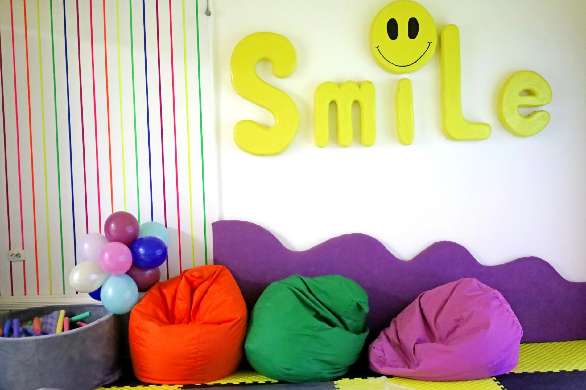 У Жмеринці відкрився простір для дітей SMILE: організація свят, фотозони, ведучі