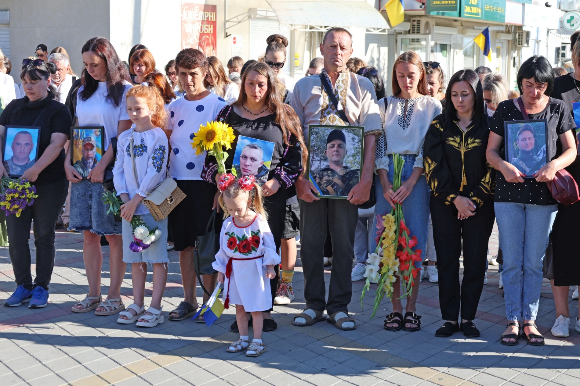 50-метровий синьо-жовтий прапор розгорнули у Жмеринці на День Незалежності України