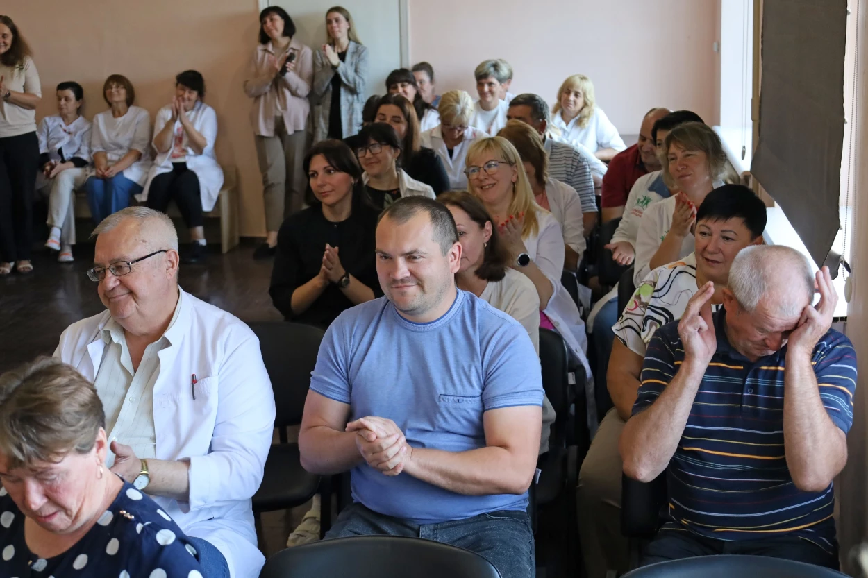 Олександр Султанов йде з посади директора Жмеринського Центру ПМСД: відеозвернення