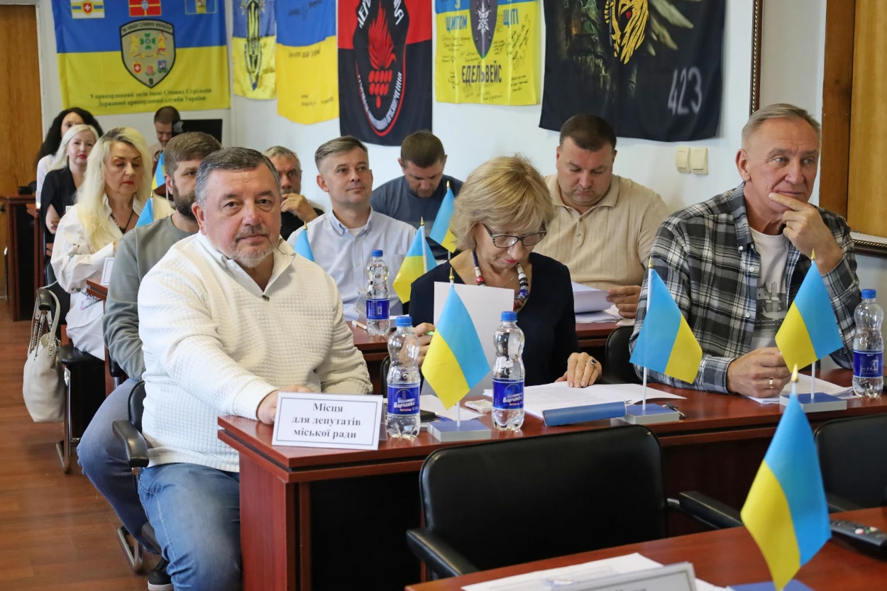У Жмеринці придбають спецавтомобіль для ЦРЛ та модернізують харчоблок Мартинівського ліцею: 79 сесія
