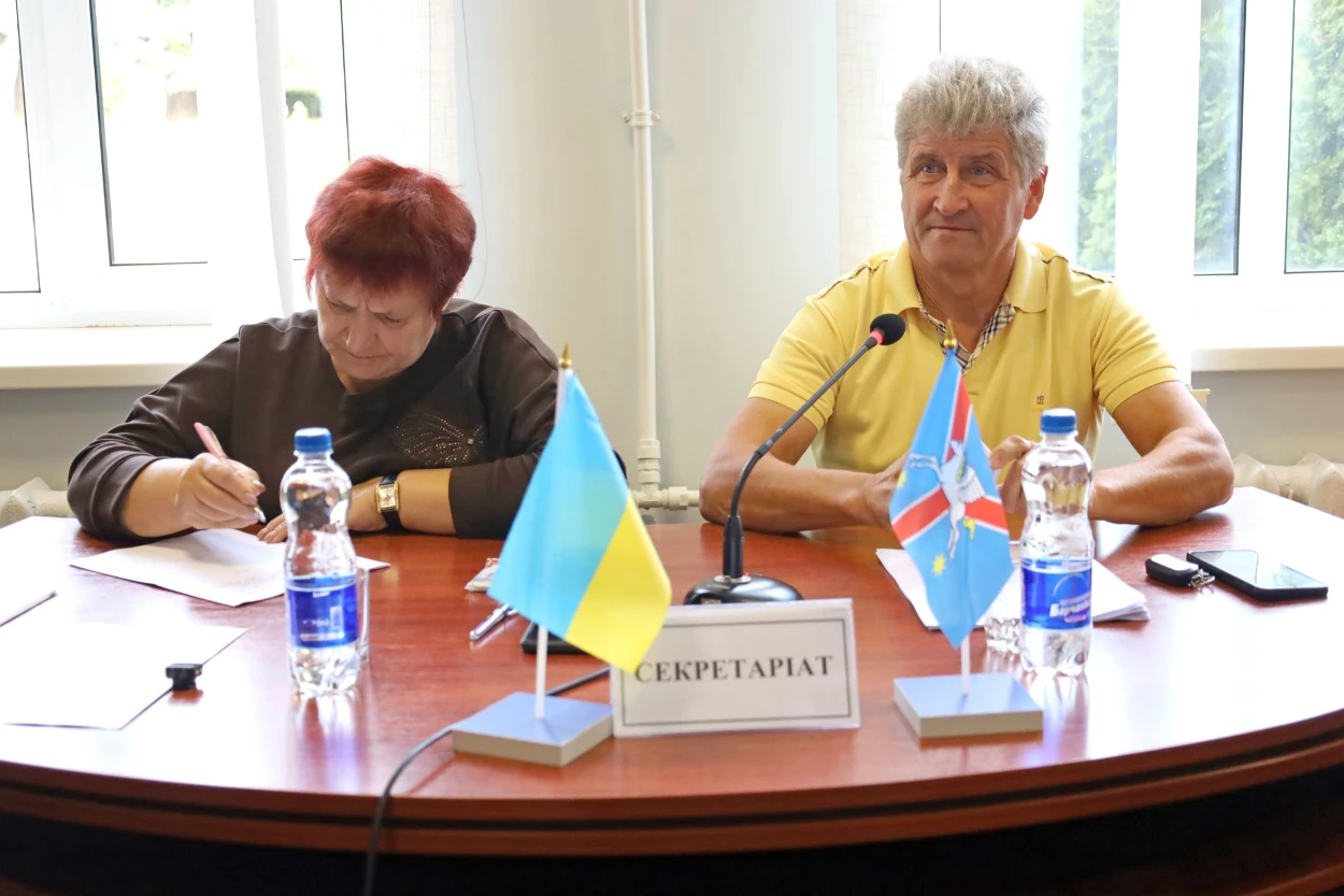 У Жмеринці придбають спецавтомобіль для ЦРЛ та модернізують харчоблок Мартинівського ліцею: 79 сесія
