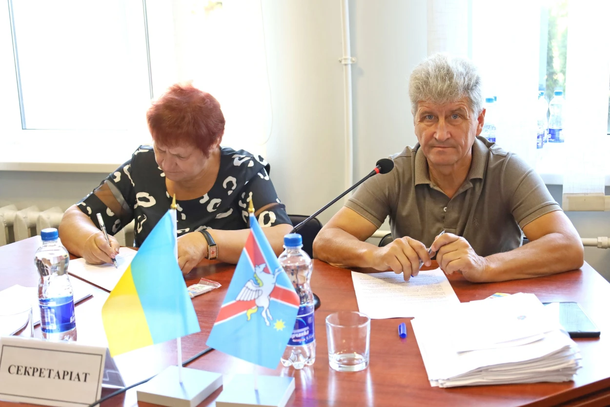 Бюджет, освіта, дороги та підтримка жителів: пів сотні питань розглянули у Жмеринці на 78 сесії