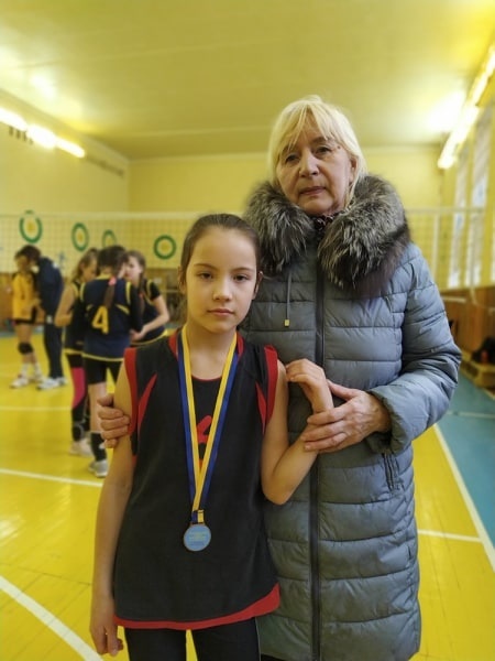 Віра Хлібойко з онучкою Вірою