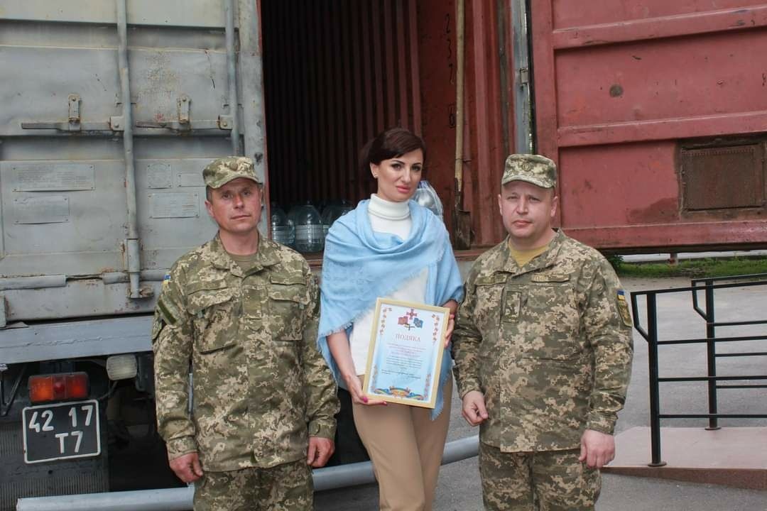 Передача гуманітарної допомоги нашим військовослужбовцям
