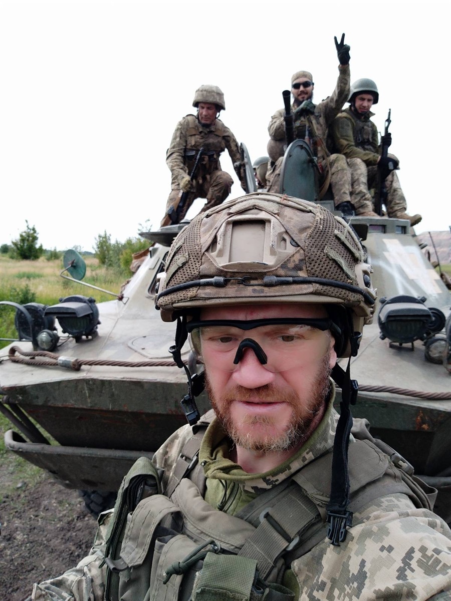 Євген Ліпко з позивним «Лаборант» разом з побратимами