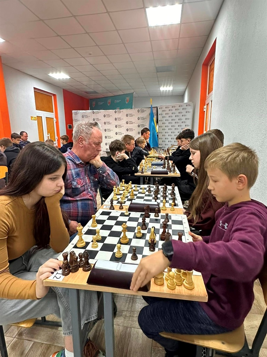 На шаховий турнір «Жмеринський меридіан-2025» приїхало 70 спортсменів з різних куточків України