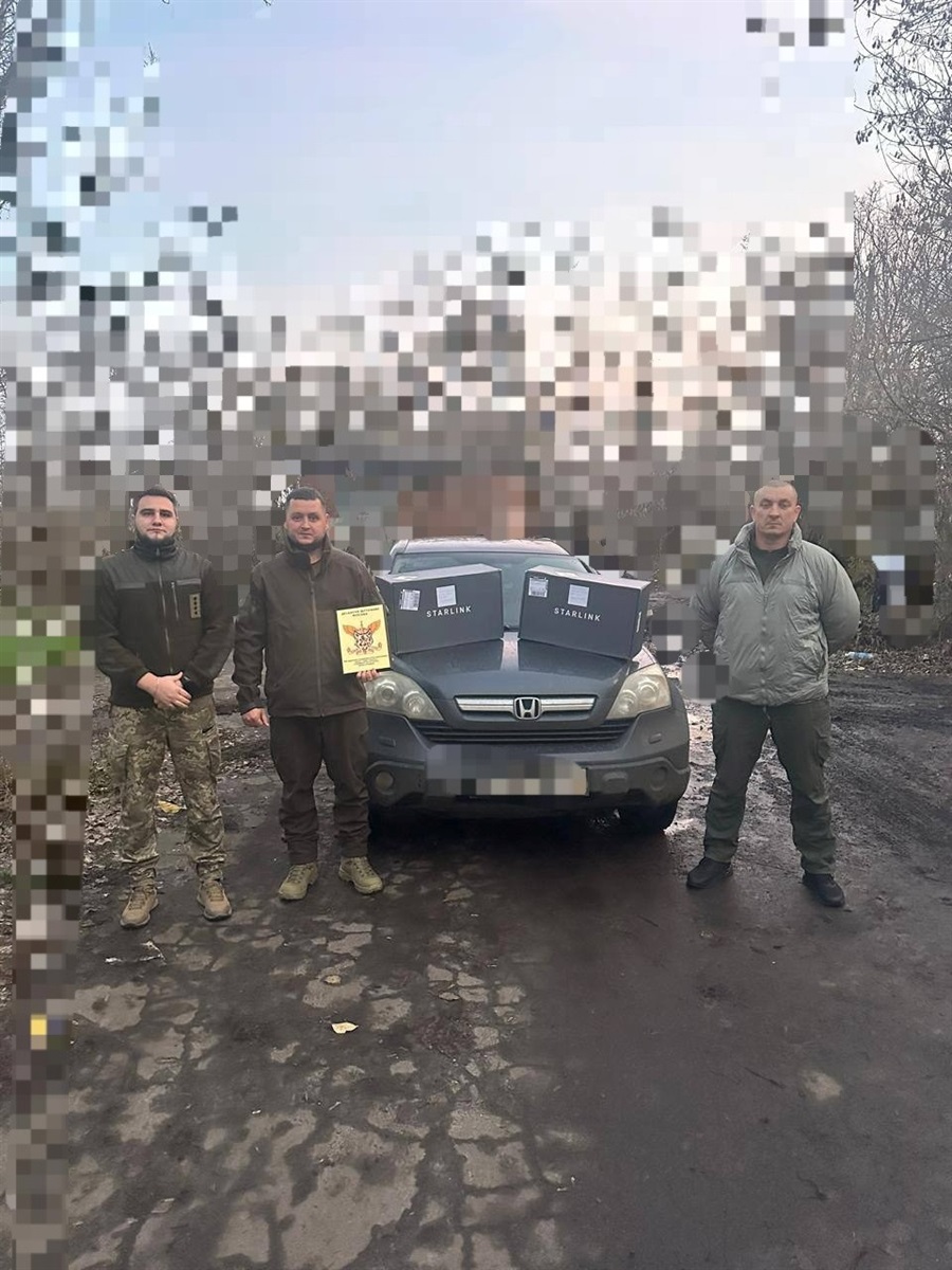 Вадим Кожуховський передав на передову від жмеринчан 37 дронів Mavic, FPV, зарядні станції та антени