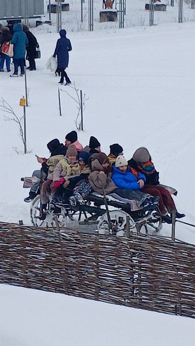 Тепло сердець серед хурделиці: у селі Дубова влаштували благодійний пікнік-донат для ЗСУ