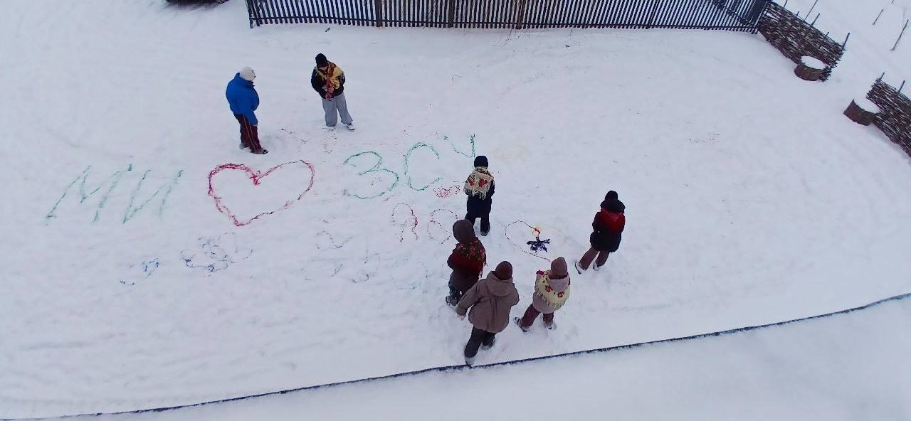 Тепло сердець серед хурделиці: у селі Дубова влаштували благодійний пікнік-донат для ЗСУ