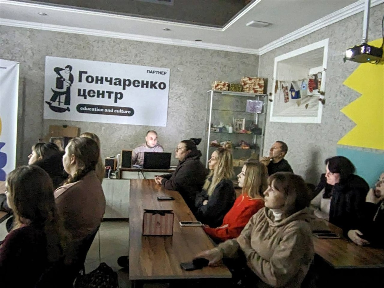 Де у Жмеринці безкоштовно вивчити теорію ПДР: старт нової групи для майбутніх водіїв