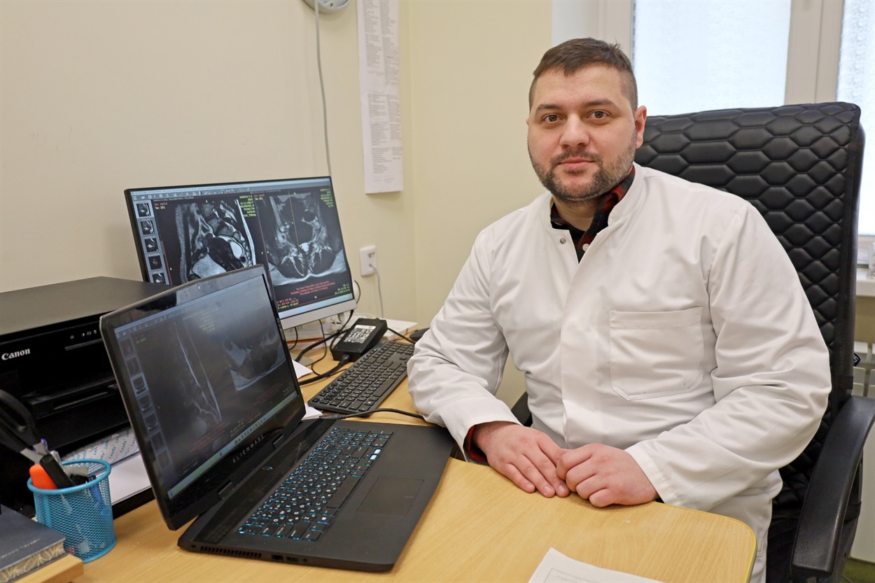 Лейтенант ЗСУ, лікар-нейрохірург Ярослав Нікітчук