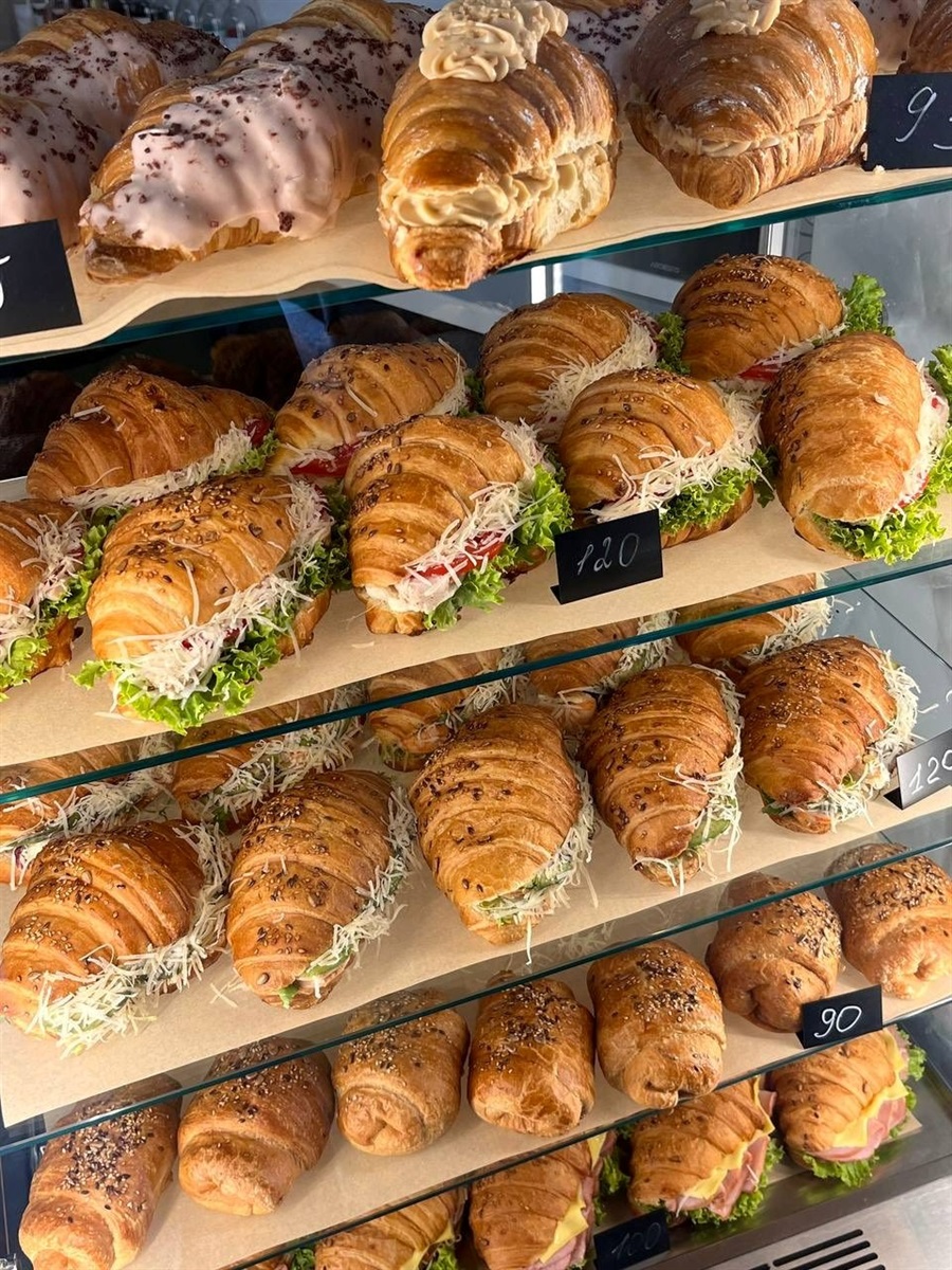 25 закладів, які відкрилися у Жмеринці в 2025 році: історії людей, що наважилися творити попри війну