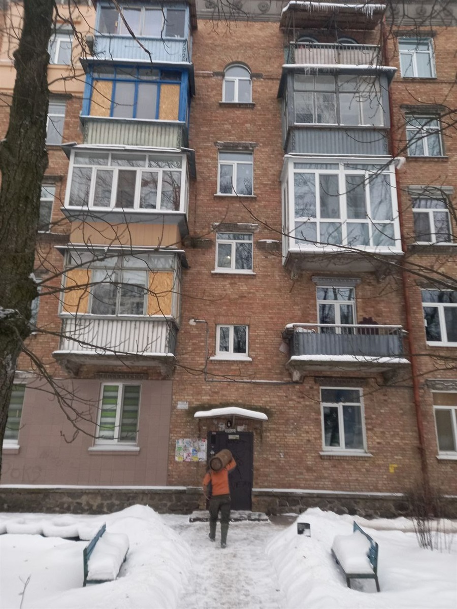 Жмеринські працівники водоканалу допомогли відновити тепло і воду у Києві