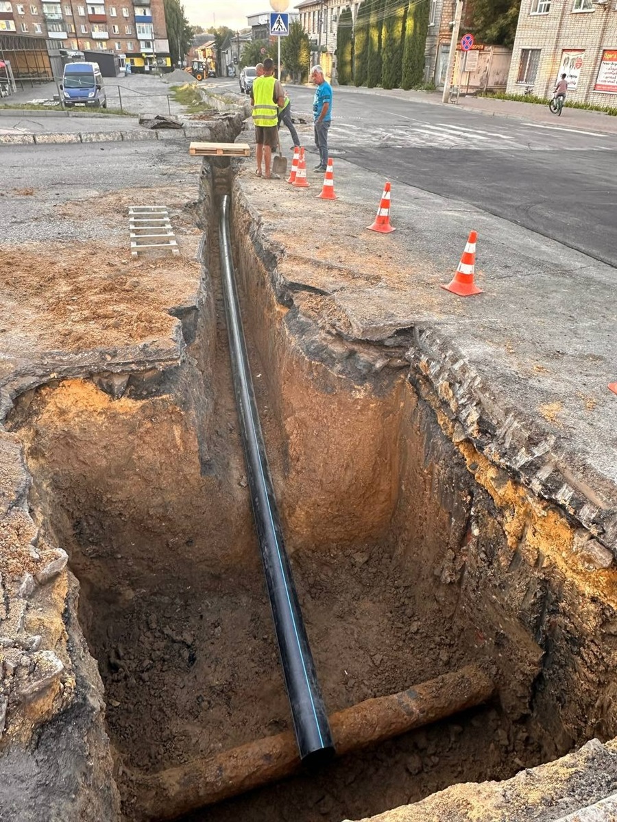 У Жмеринці комунальників привітали з професійним святом і подякували за відновлення тепла в Києві